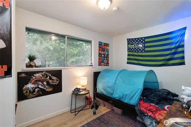 3218 Halverson Avenue, Bremerton, WA 98310