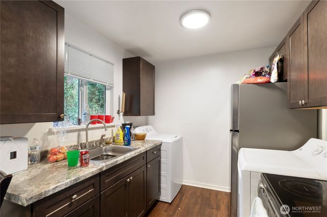 3218 Halverson Avenue, Bremerton, WA 98310