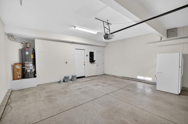 9087 TRUMBAUER Way, Elk Grove, CA 95758