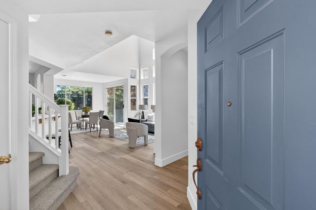 9087 TRUMBAUER Way, Elk Grove, CA 95758