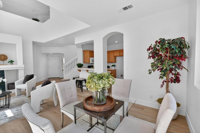 9087 TRUMBAUER Way, Elk Grove, CA 95758