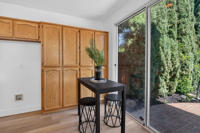 9087 TRUMBAUER Way, Elk Grove, CA 95758