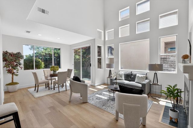 9087 TRUMBAUER Way, Elk Grove, CA 95758