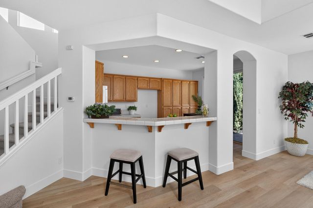 9087 TRUMBAUER Way, Elk Grove, CA 95758