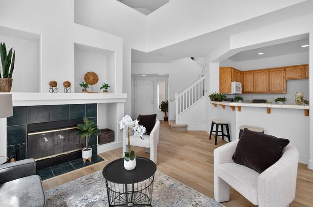 9087 TRUMBAUER Way, Elk Grove, CA 95758