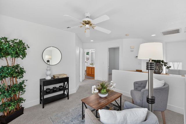 9087 TRUMBAUER Way, Elk Grove, CA 95758