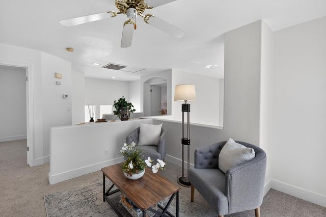 9087 TRUMBAUER Way, Elk Grove, CA 95758