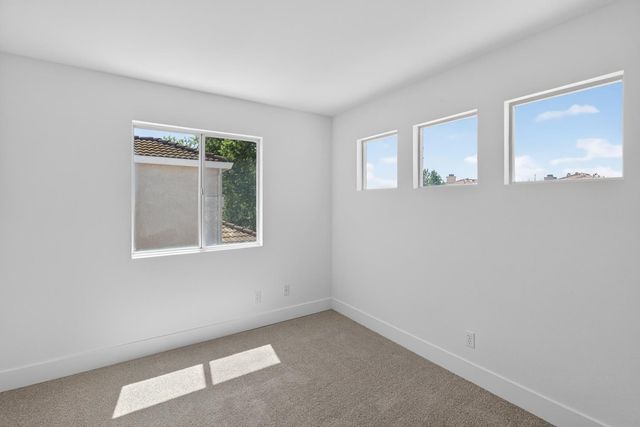 9087 TRUMBAUER Way, Elk Grove, CA 95758