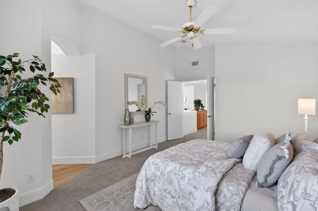 9087 TRUMBAUER Way, Elk Grove, CA 95758