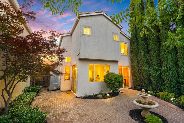 9087 TRUMBAUER Way, Elk Grove, CA 95758