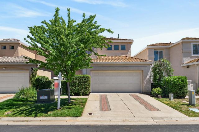 9087 TRUMBAUER Way, Elk Grove, CA 95758