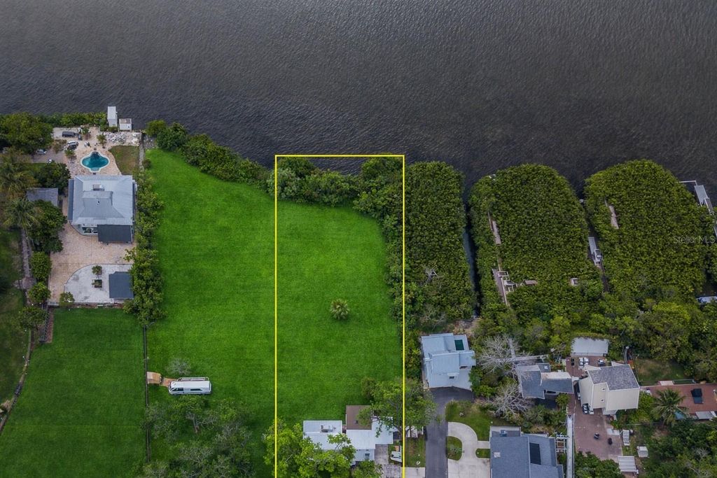 13798 74TH AVENUE, Seminole, FL 33776