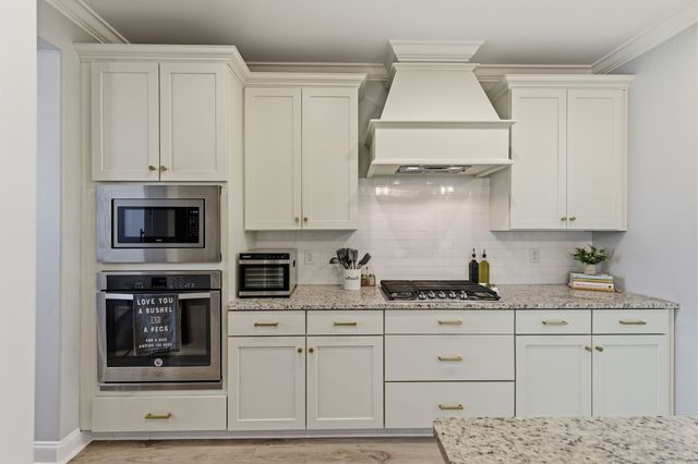 2313 Coppergate Way, Thompsons Station, TN 37179