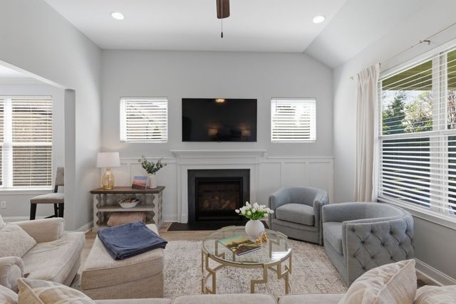 2313 Coppergate Way, Thompsons Station, TN 37179