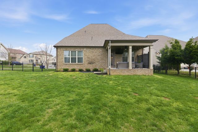 2313 Coppergate Way, Thompsons Station, TN 37179