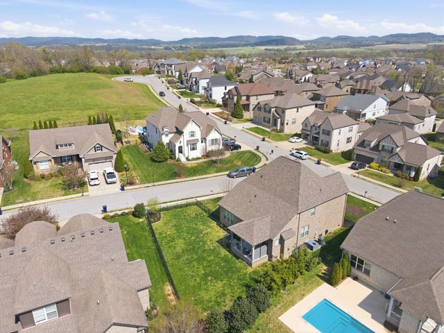 2313 Coppergate Way, Thompsons Station, TN 37179