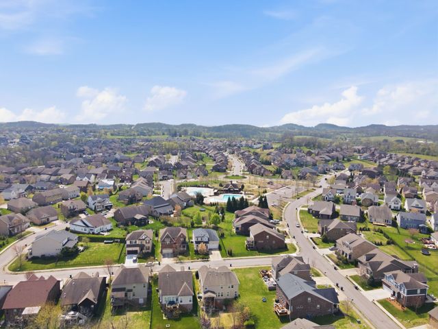 2313 Coppergate Way, Thompsons Station, TN 37179