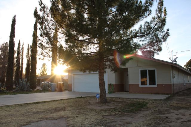 10520 Santa Paula Drive, Socorro, TX 79927