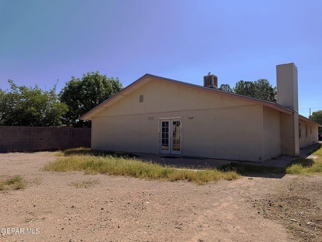 10520 Santa Paula Drive, Socorro, TX 79927
