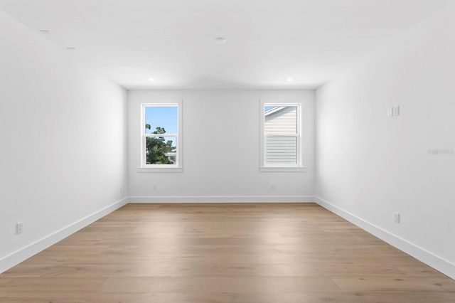 5023 W DANTE AVENUE, Tampa, FL 33629