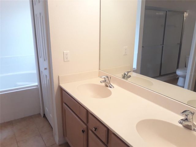 338 MAGICAL WAY, Kissimmee, FL 34744