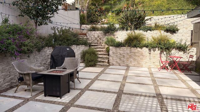 3823 Broadlawn Drive, Los Angeles, CA 90068