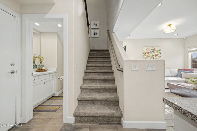 3935 E ROUGH RIDER Road 1376, Phoenix, AZ 85050