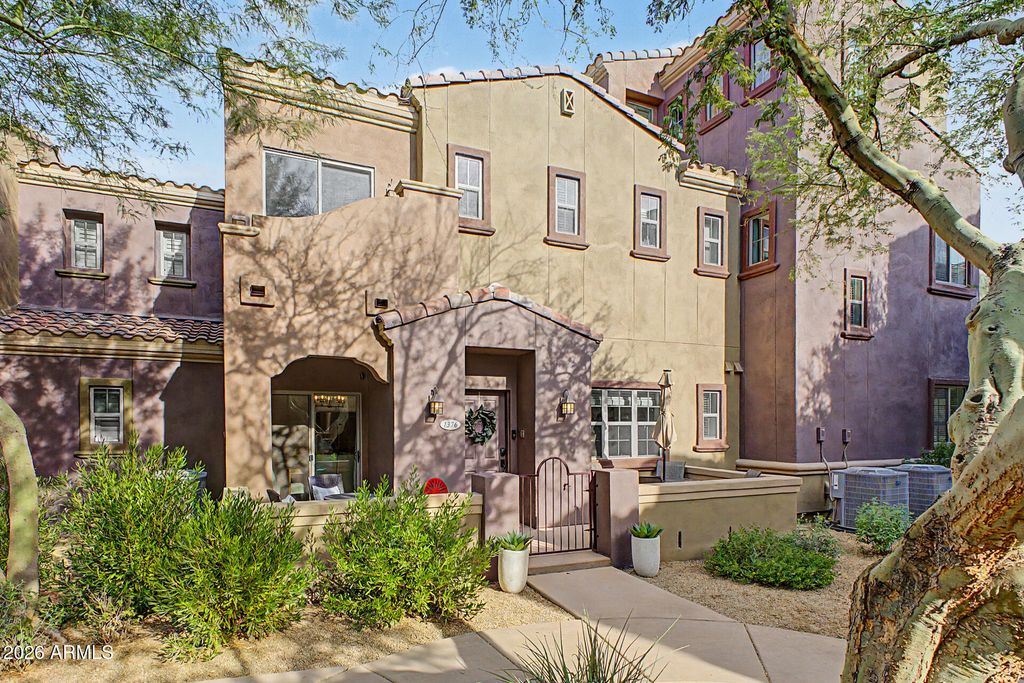3935 E ROUGH RIDER Road 1376, Phoenix, AZ 85050