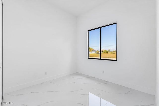 4202 NW 33rd ST, Cape Coral, FL 33993