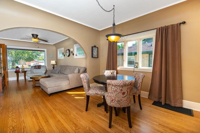 1621 Lakewood AVENUE, Mount Pleasant, WI 53403