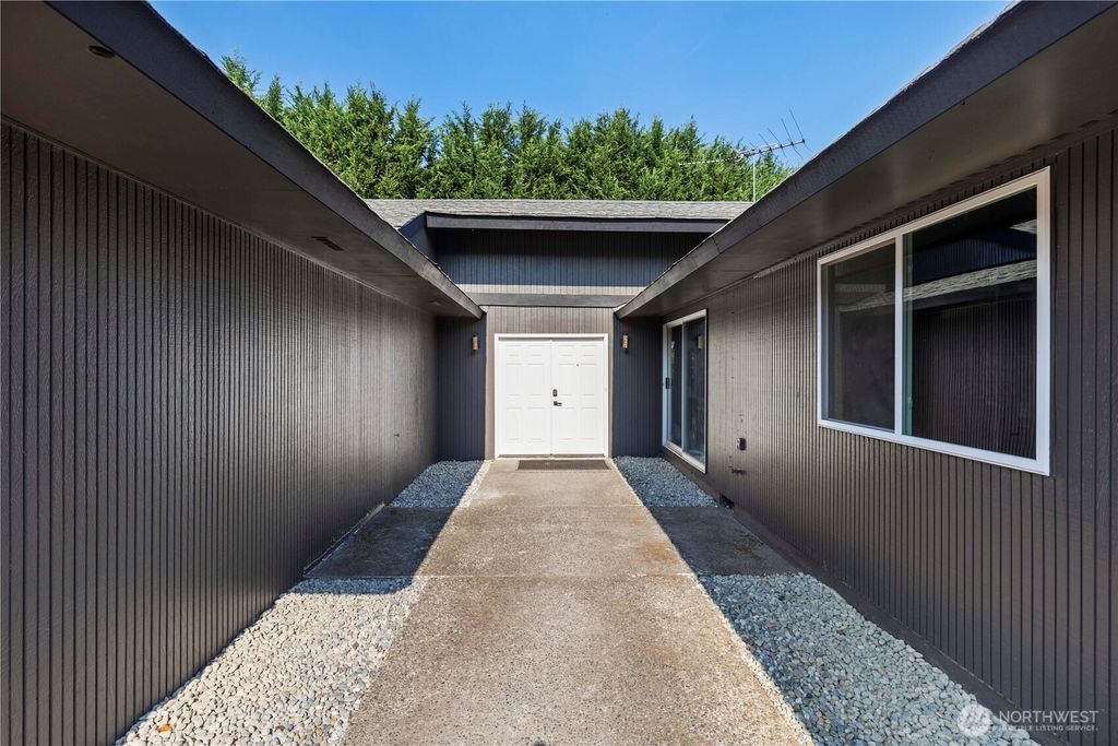 3062 44th st e, Tacoma, WA 98443