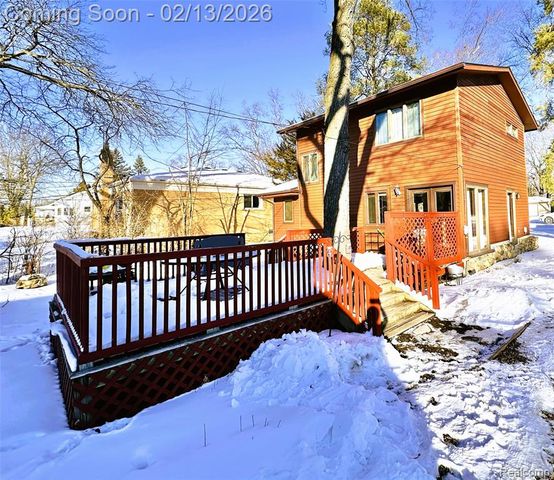 3224 Mc Comb Street, Ann Arbor, MI 48108