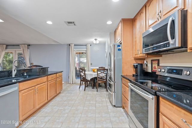 874 Gabriel Avenue NE, Palm Bay, FL 32907