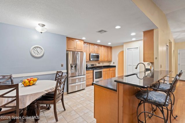 874 Gabriel Avenue NE, Palm Bay, FL 32907