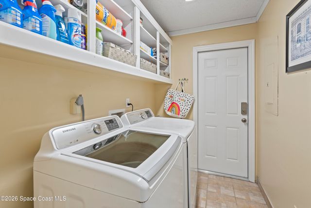 874 Gabriel Avenue NE, Palm Bay, FL 32907