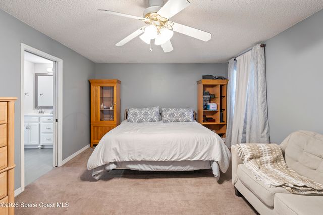 874 Gabriel Avenue NE, Palm Bay, FL 32907