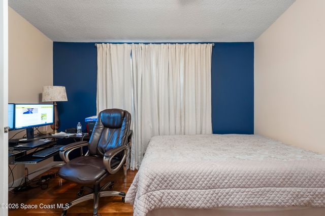 874 Gabriel Avenue NE, Palm Bay, FL 32907