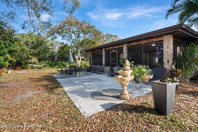 874 Gabriel Avenue NE, Palm Bay, FL 32907