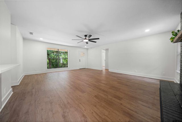 15565 FM 2964, Whitehouse, TX 75791