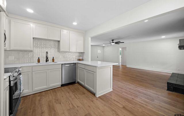 15565 FM 2964, Whitehouse, TX 75791