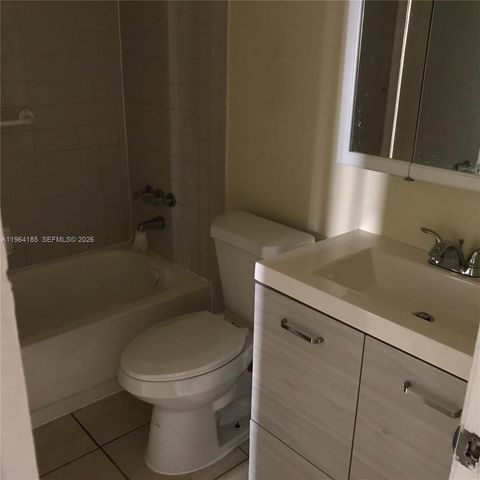 206 NE 3rd St 2, Hallandale Beach, FL 33009