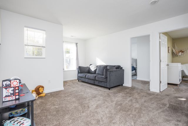 784 Jefferson Park Drive, Pittsboro, IN 46167