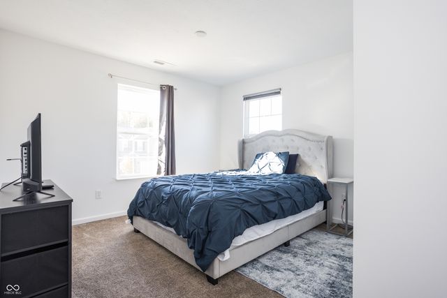 784 Jefferson Park Drive, Pittsboro, IN 46167