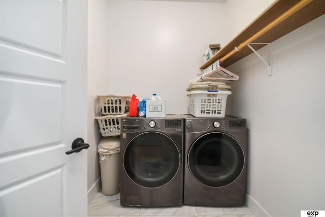 1046 N 107 Street N, Lincoln, NE 68527