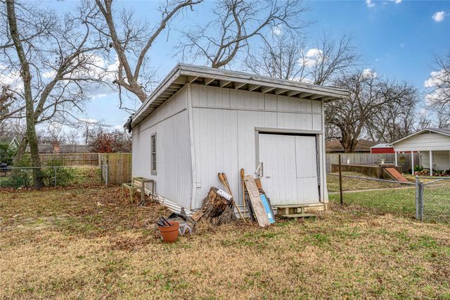 903 Lynn Street, Bonham, TX 75418