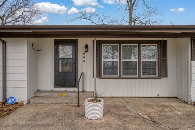 903 Lynn Street, Bonham, TX 75418