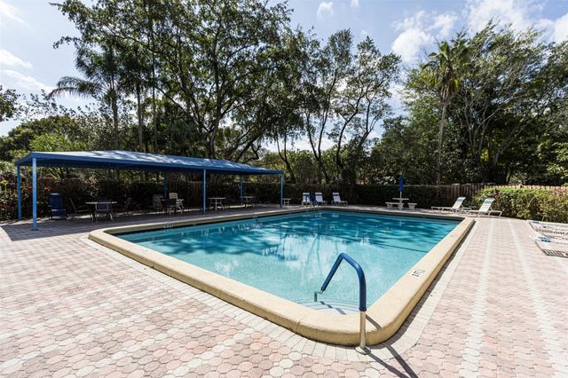 3183 S Carambola Circle 2392, Coconut Creek, FL 33066