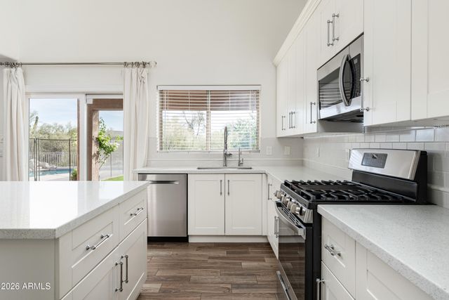 33454 N SYMER Drive, Cave Creek, AZ 85331