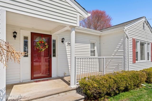 96 Gordons Corner Road, Manalapan, NJ 07726
