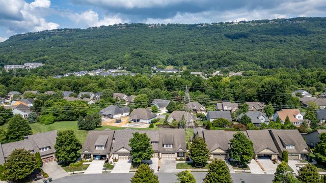 1121 Saddlebrook Drive, Chattanooga, TN 37405